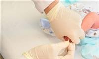 اجراء فحوصات عيوب القلب للاطفال قد تنقذ حياتهم